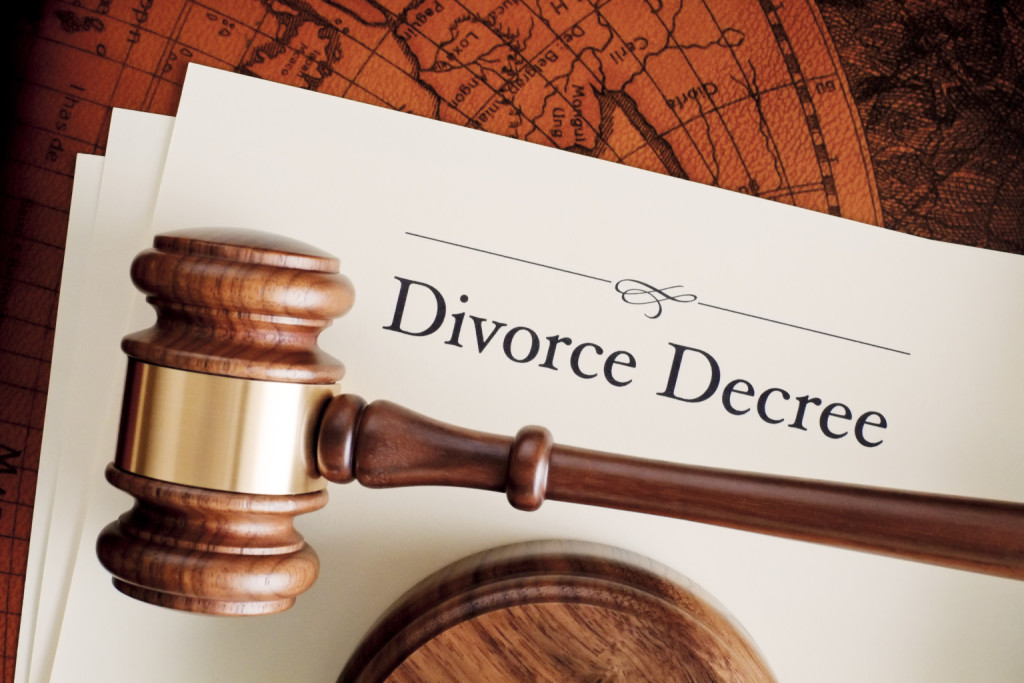 Divorce Lawyer Service